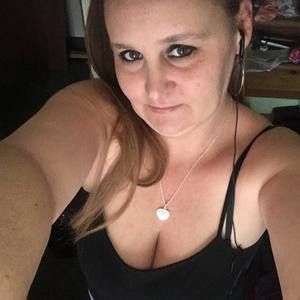 Meet your Posher, Vickie